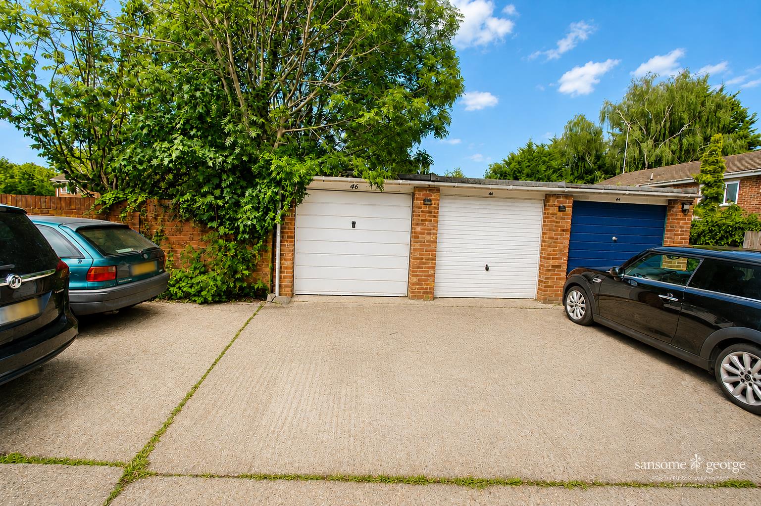 Primrose Close, Purley On Thames, Reading